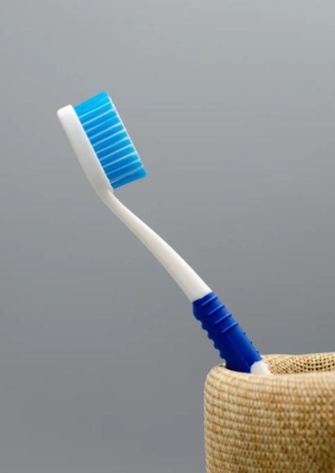 Yardlie Perkins Sensitive Toothbrush with Small Bristles – Gentle Clean for Sensitive Teeth